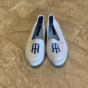 Women’s Tommy Hilfiger Lacey3